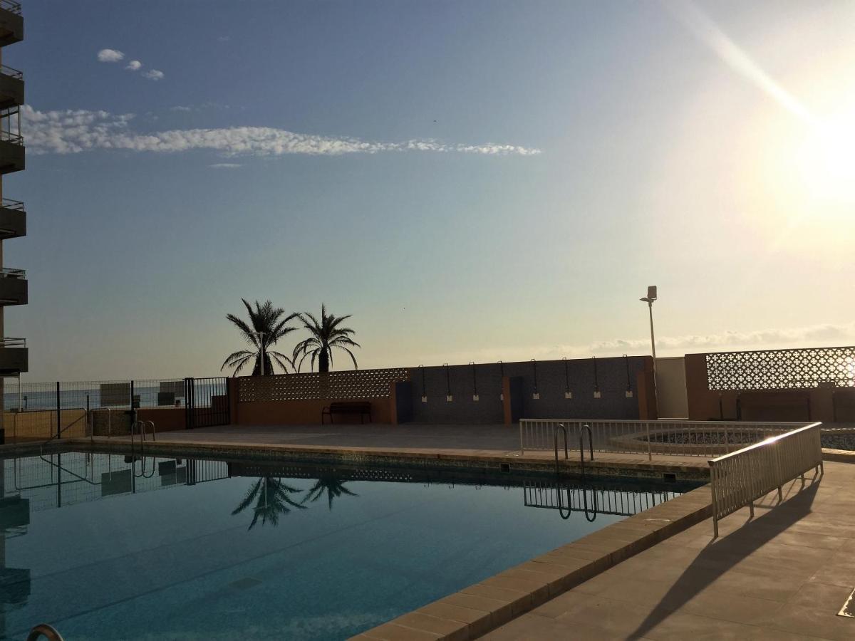 Beachfront And Bright Apartment Mareny Barraquetas Extérieur photo
